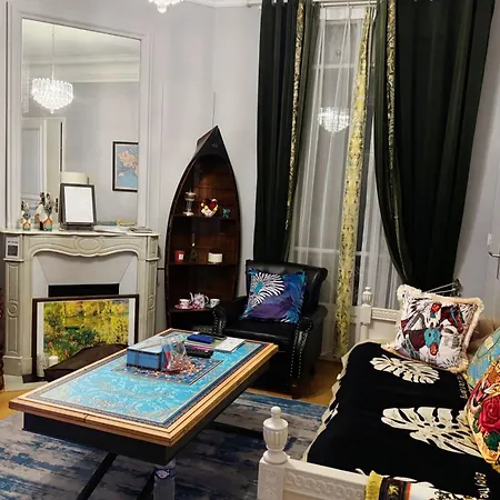 élysées Charm